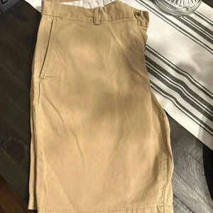old Navy men flat front khaki shorts size 36
